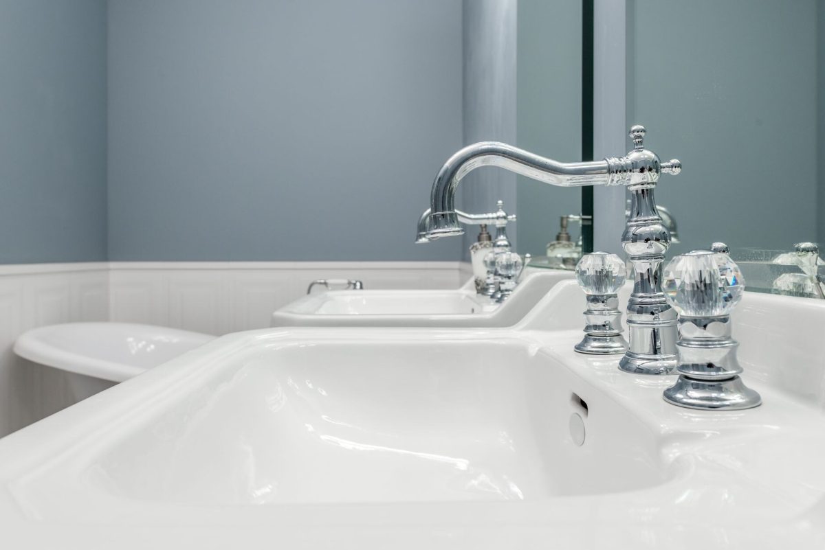 Çift bataryalı geniş lavabo
